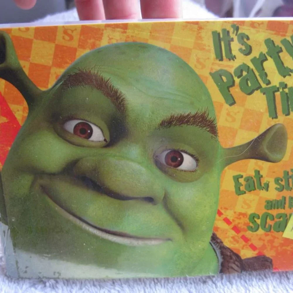 Shrek Hallmark Invitations It's Party Time! Eat, Stink, & Be Scary 2004 Birthday